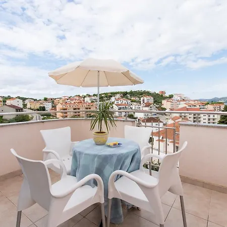 Lero Apartament Okrug Gornji