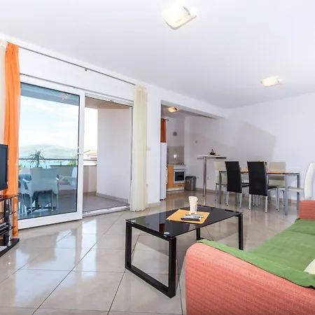 Lero Apartament Okrug Gornji