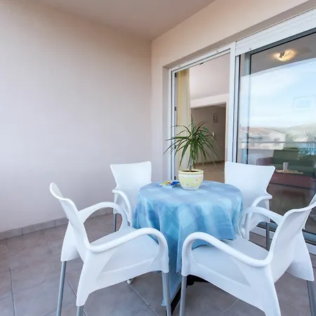 Lero Apartament Okrug Gornji